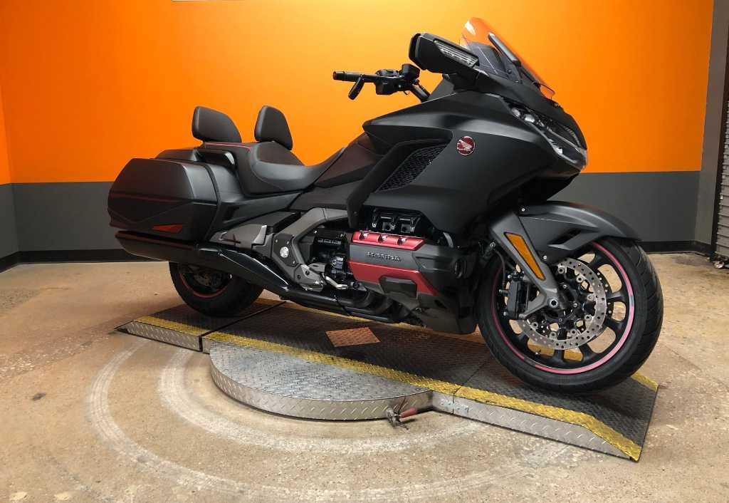 A picture of 2020 HONDA GOLD WING DCT