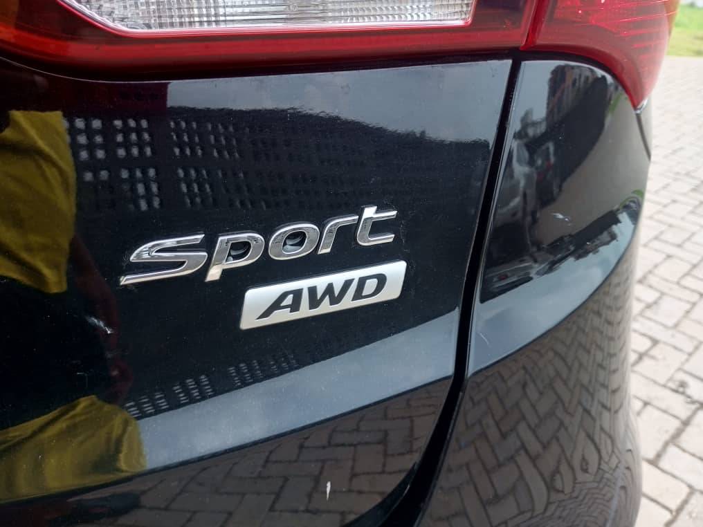 A picture of Hyundai Santa Fe 2017