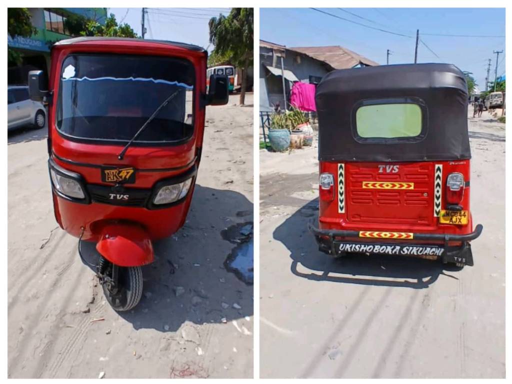 A picture of TVS KING BAJAJ