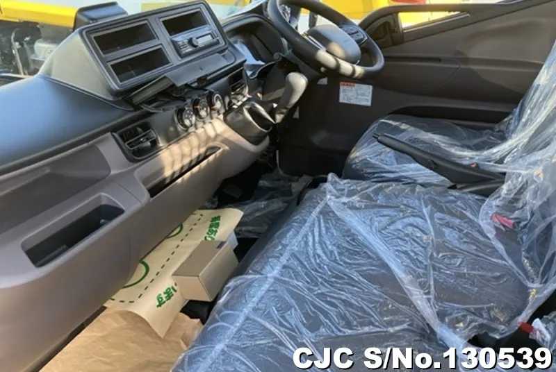 A picture of Mitsubishi Canter