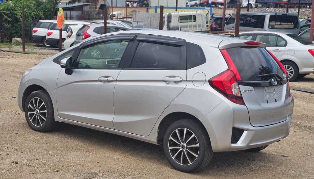A picture of Japanese cars export