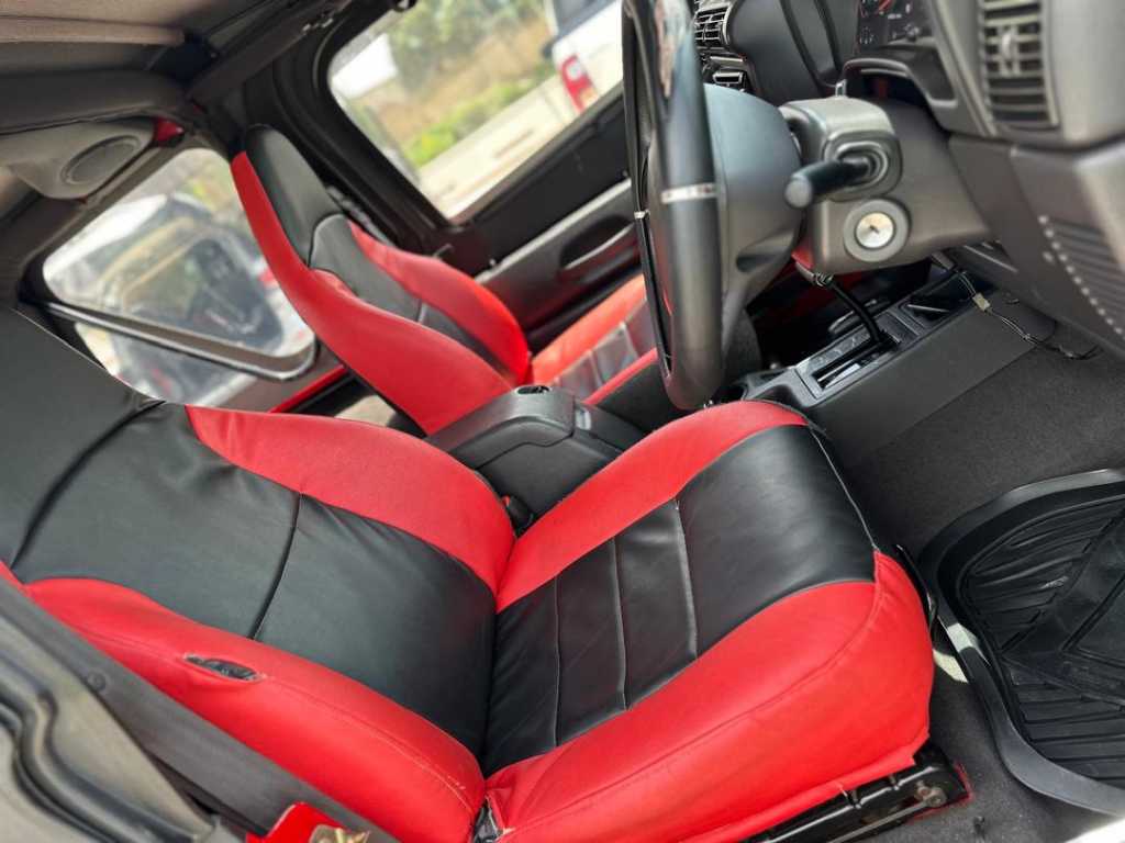A picture of 2002 jeep wrangler 