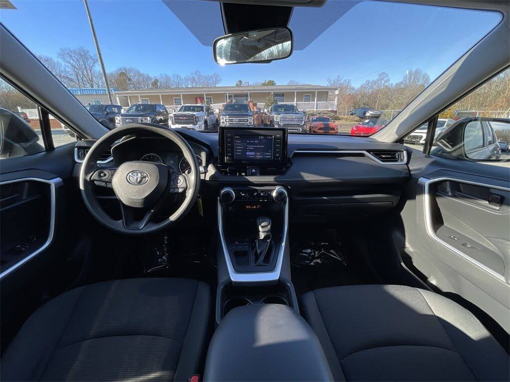 A picture of 2019 Toyota RAV4 LE FWD