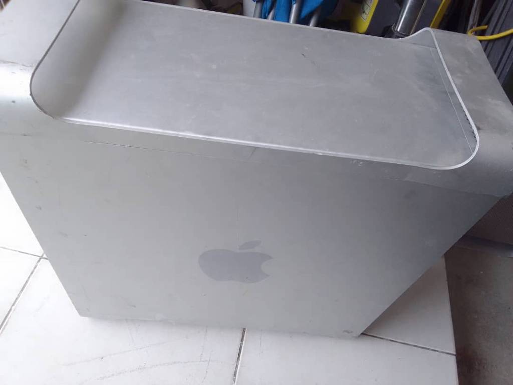 A picture of MAC PRO DESKTOP