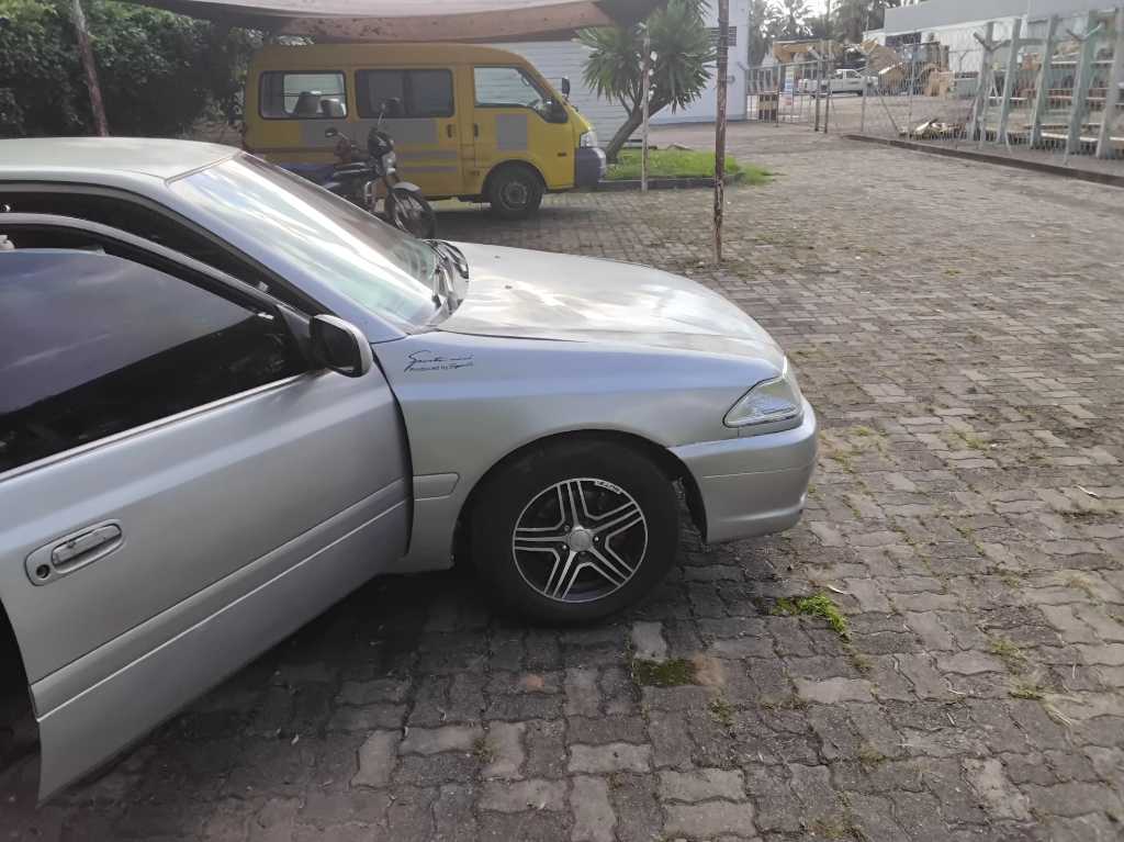A picture of Toyota Carina 
