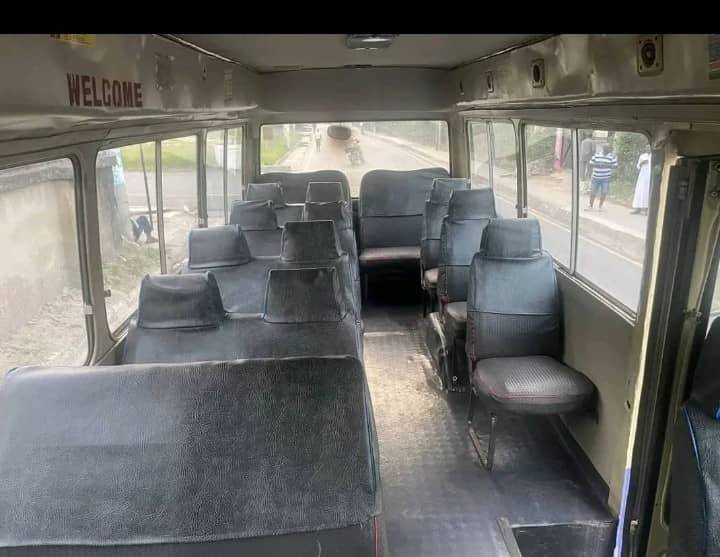 A picture of Toyota coaster