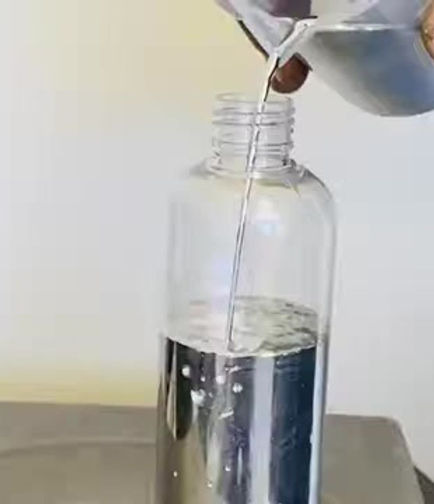 A picture of Silver liquid mercury whats app 27734320527