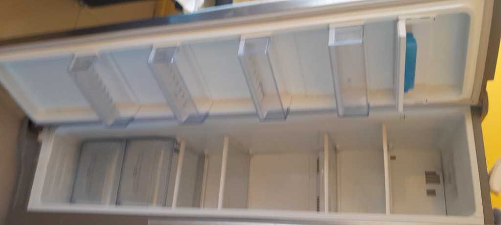 A picture of Hiscence double door fridge