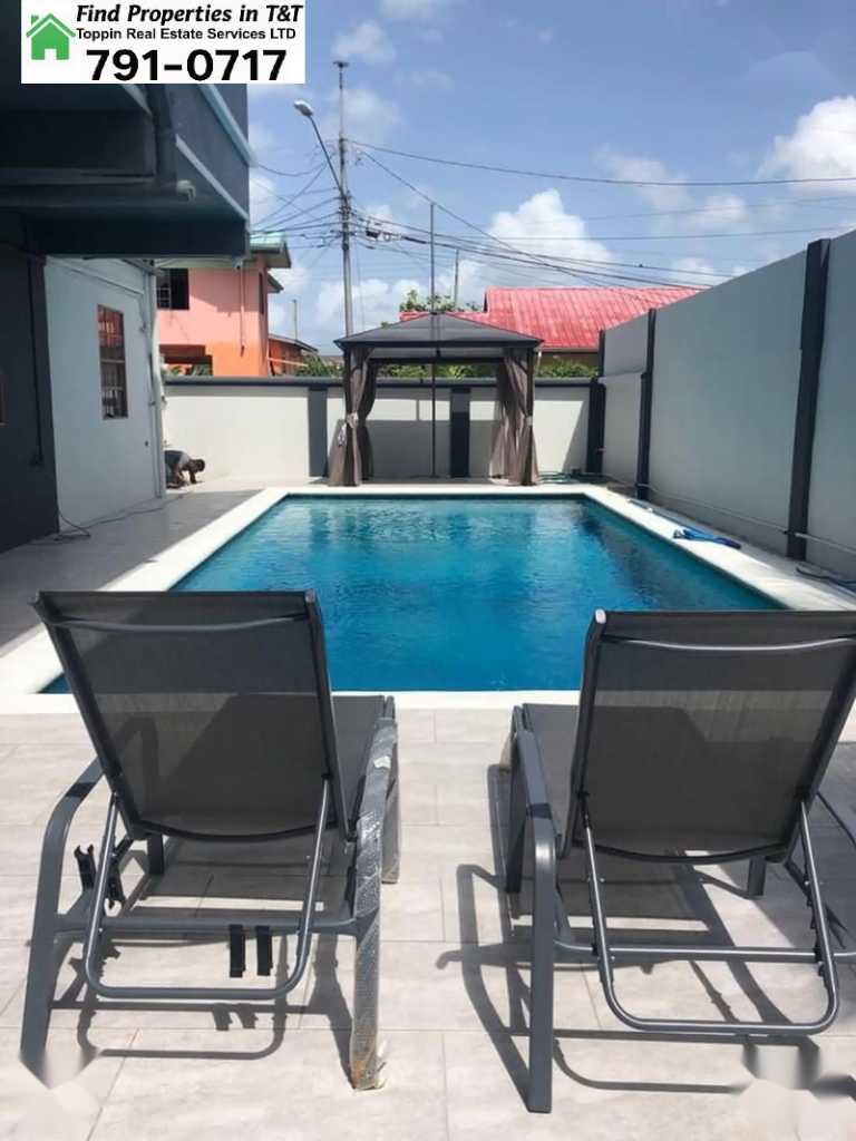 A picture of Luxury 4 Bedroom Poolside Family Home in Freeport Fully Furnished