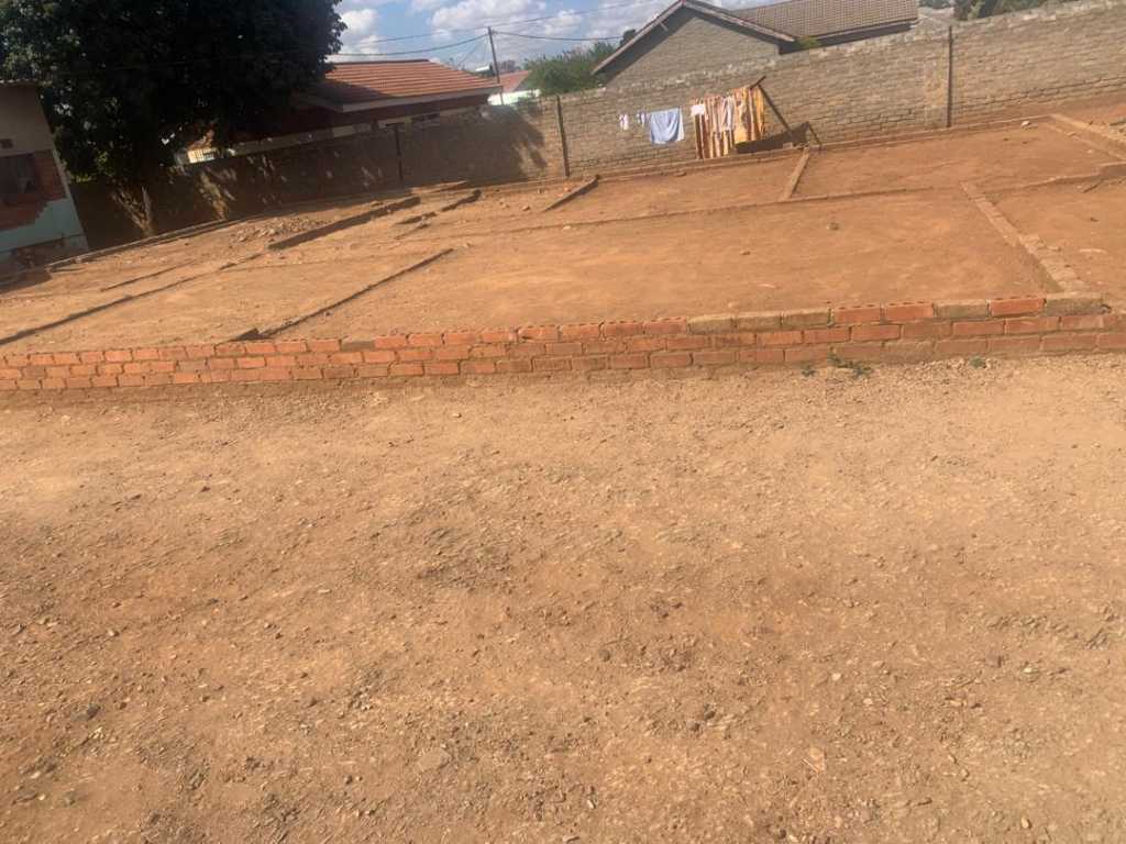 A picture of 750m2 Residential Stand For Sale in Mahatshula North Bulawayo