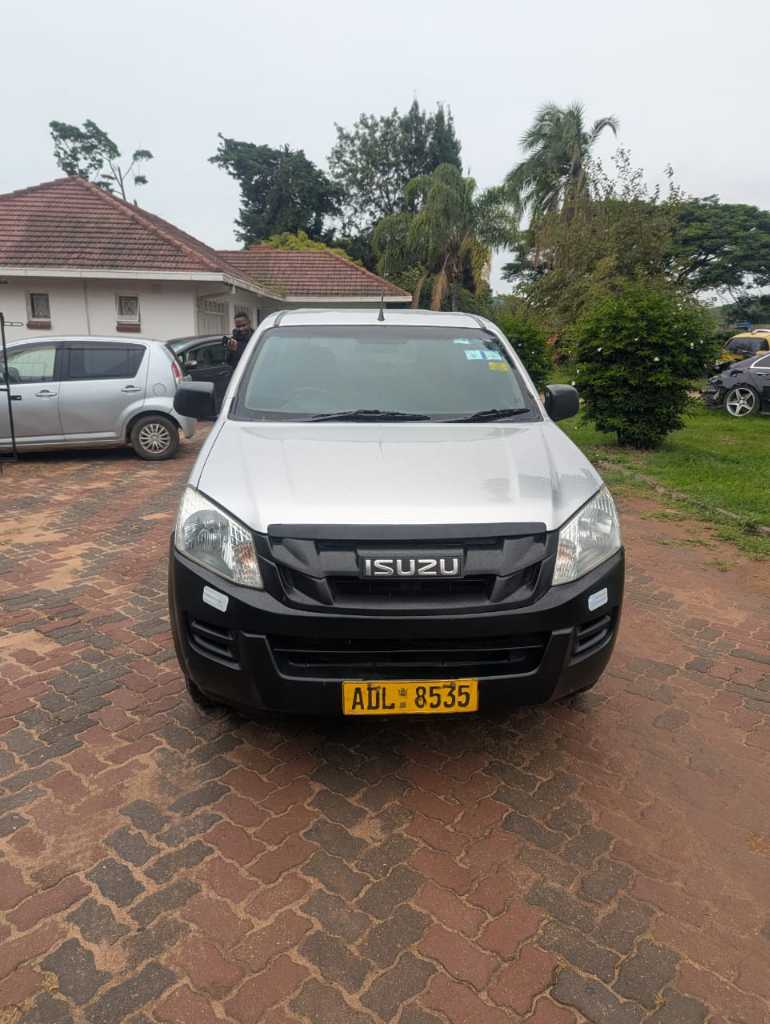 A picture of Isuzu kb250 dteq