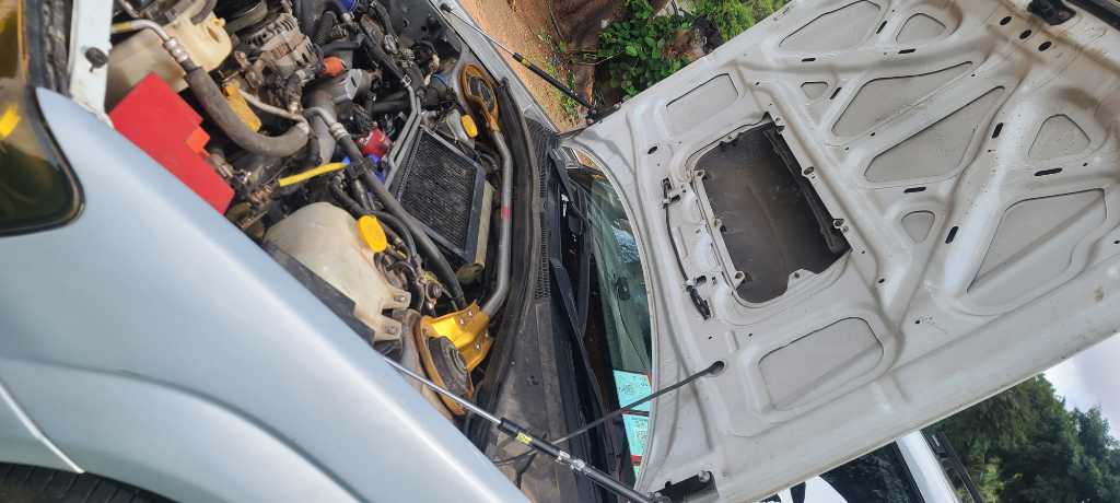 A picture of Subaru forester sg5