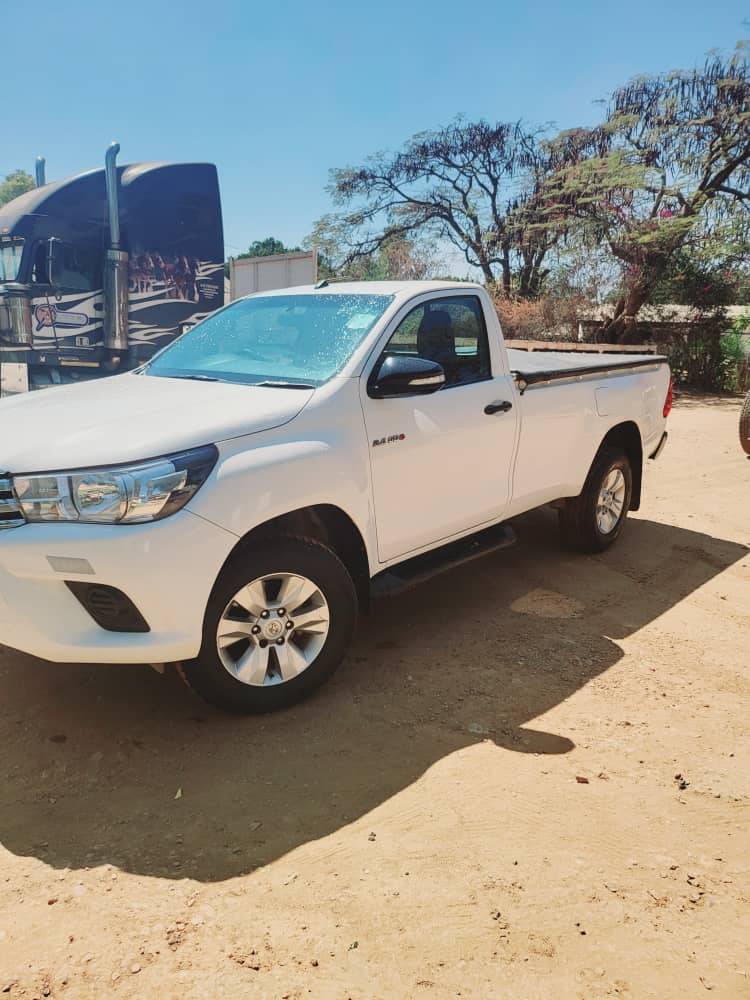 Reduced to clear 2017 Toyota hilux on sale 