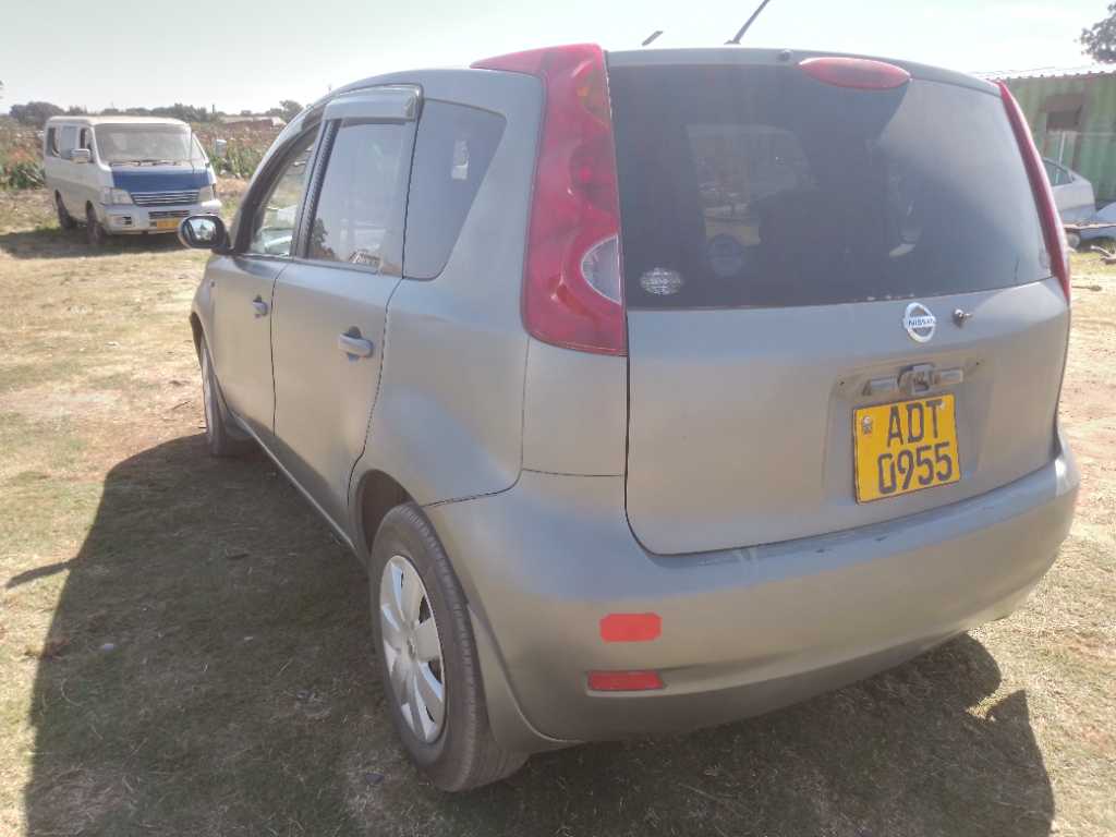 A picture of Nissan Note