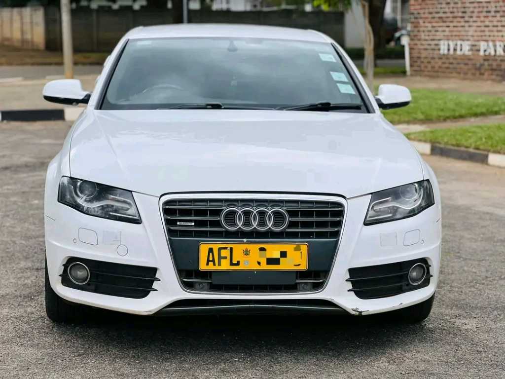 A picture of Audi A4 S line
