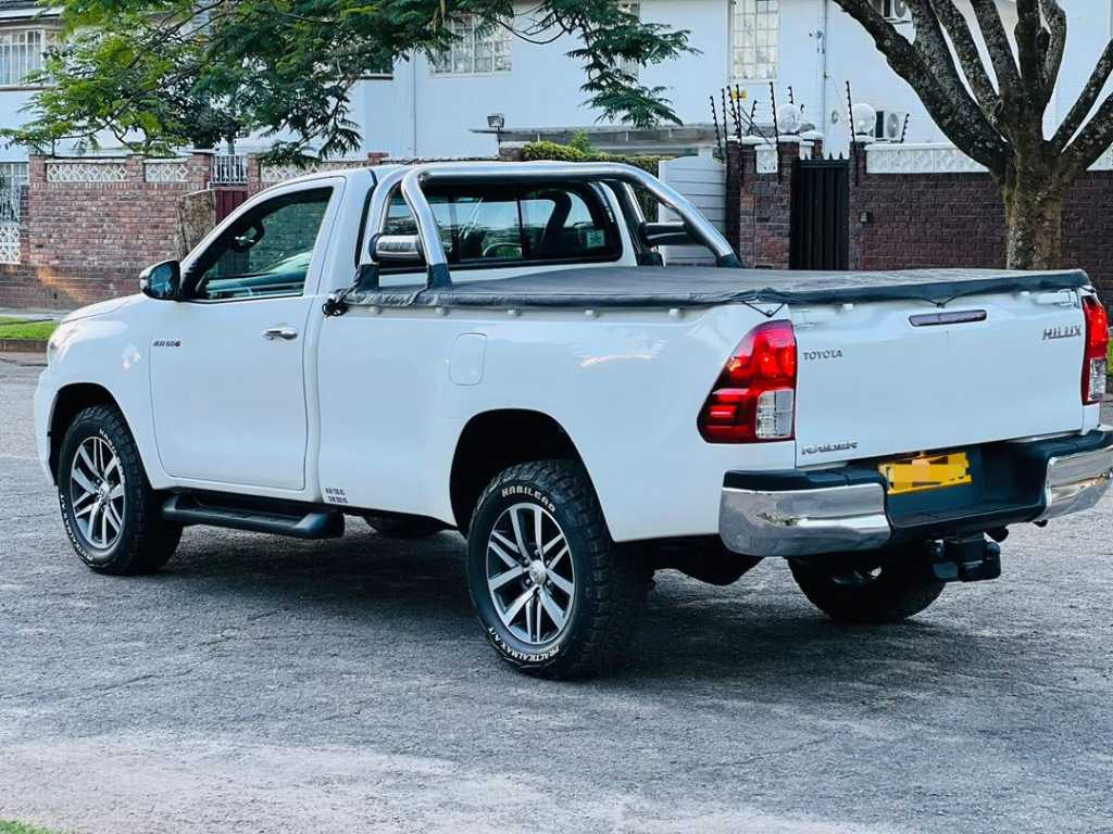 A picture of Toyota hilux gd6 single cab