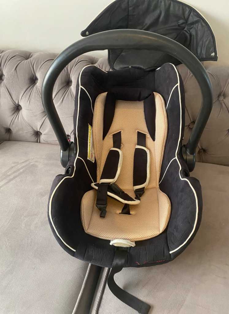 A picture of Baby car seat