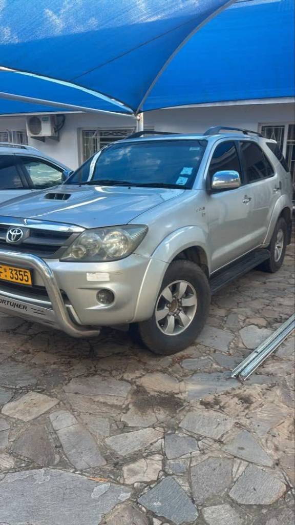 A picture of Toyota fortuner