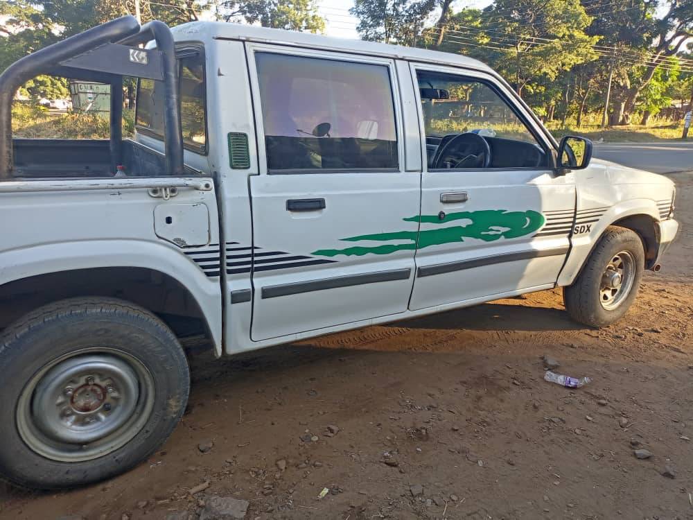Madza  SDX B2200