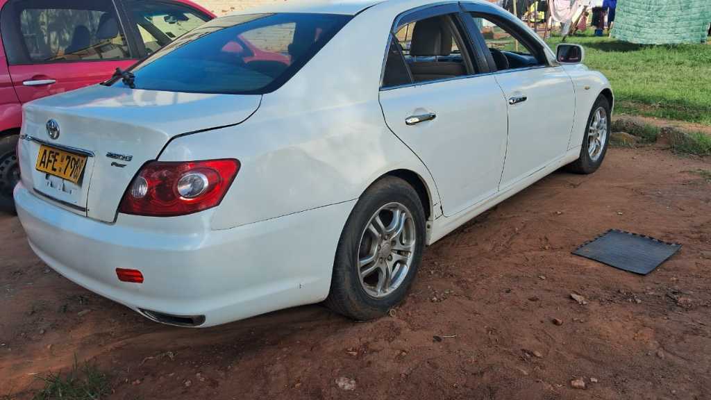 A picture of Toyota Mark X