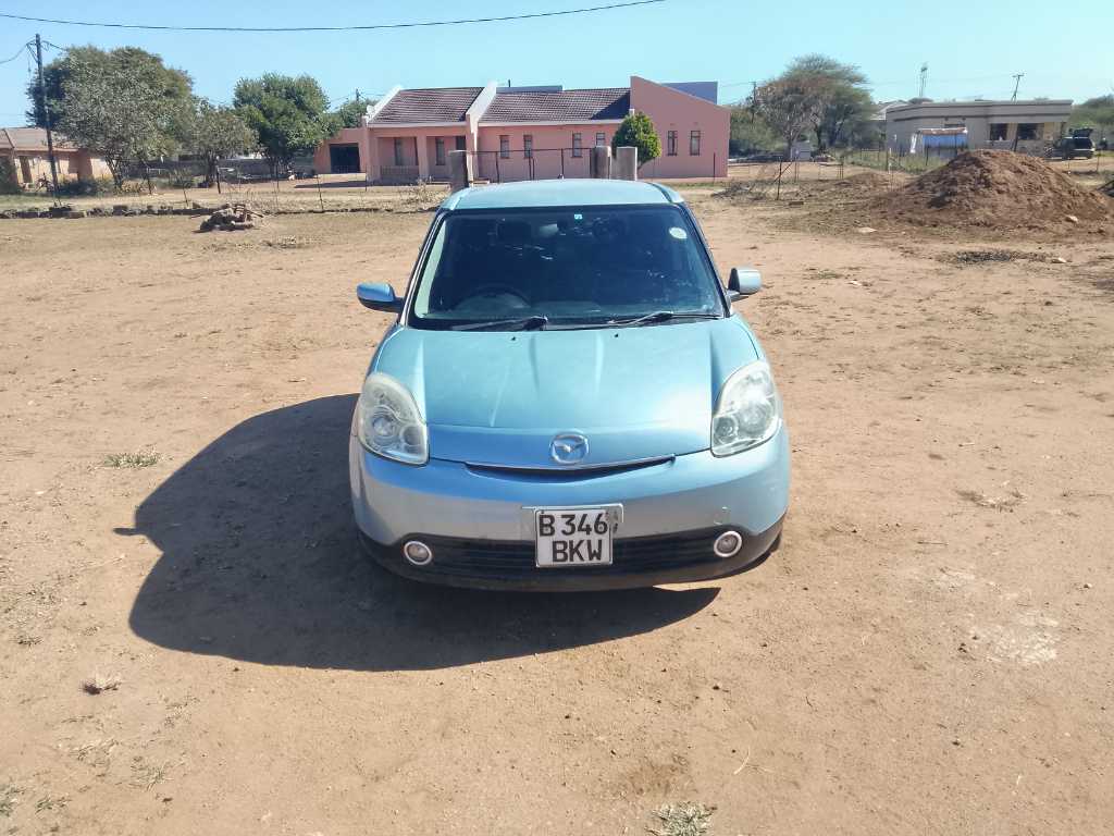 A picture of Mazda verisa