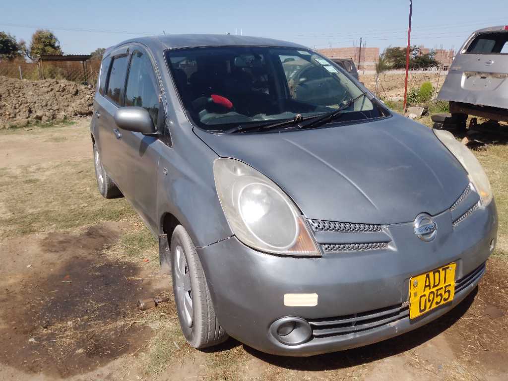 A picture of Nissan Note