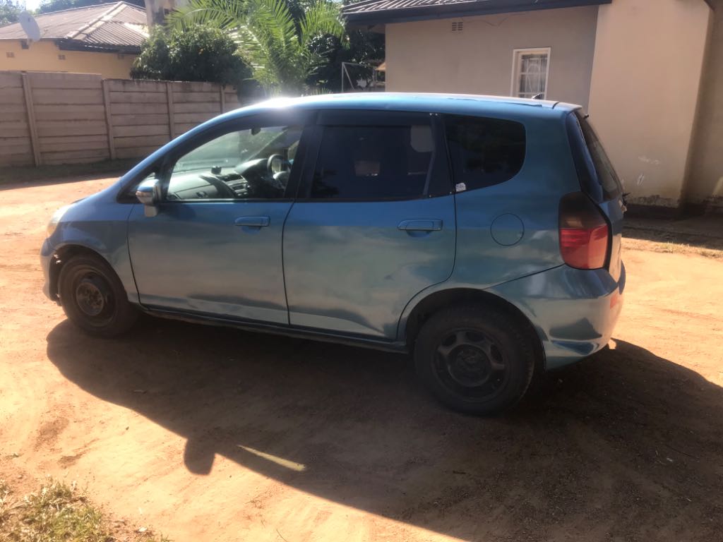 A picture of Honda fit old shape