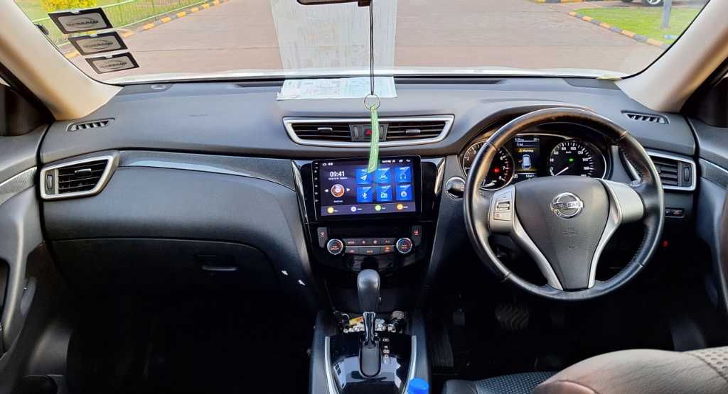 A picture of Nissan Xtrial 