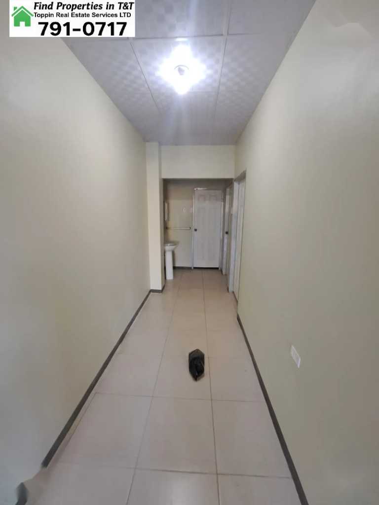 A picture of Spacious 2 Bedroom Apartment Near Malabar Main Road From 3
