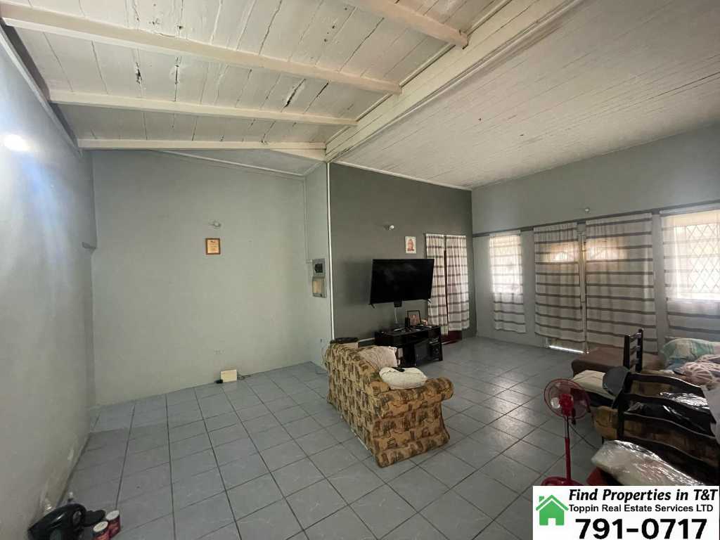 A picture of Prime Woodbrook Property 6 400 sq ft 7 500 000