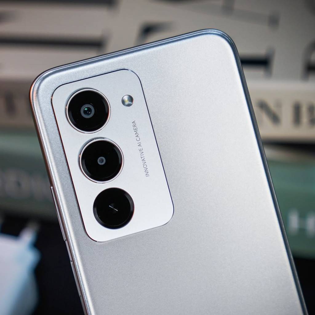 A picture of Redmi 15 5G 7000mah Snapdragon Processor