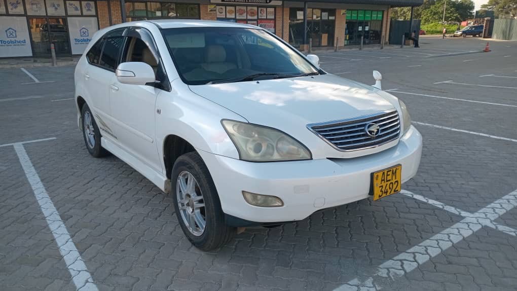 A picture of Toyota Harrier NewShape 2 4L Auto 8500USD ONLY 0772366924