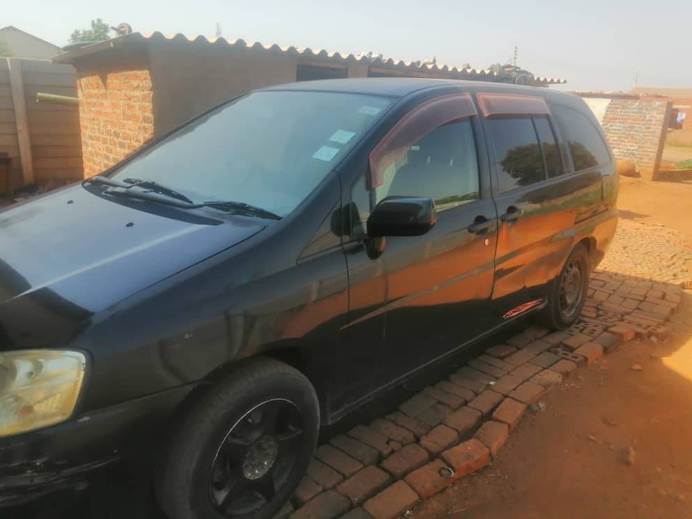 A picture of Nissan Liberty 