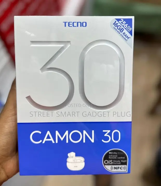 Tecno Camon 30