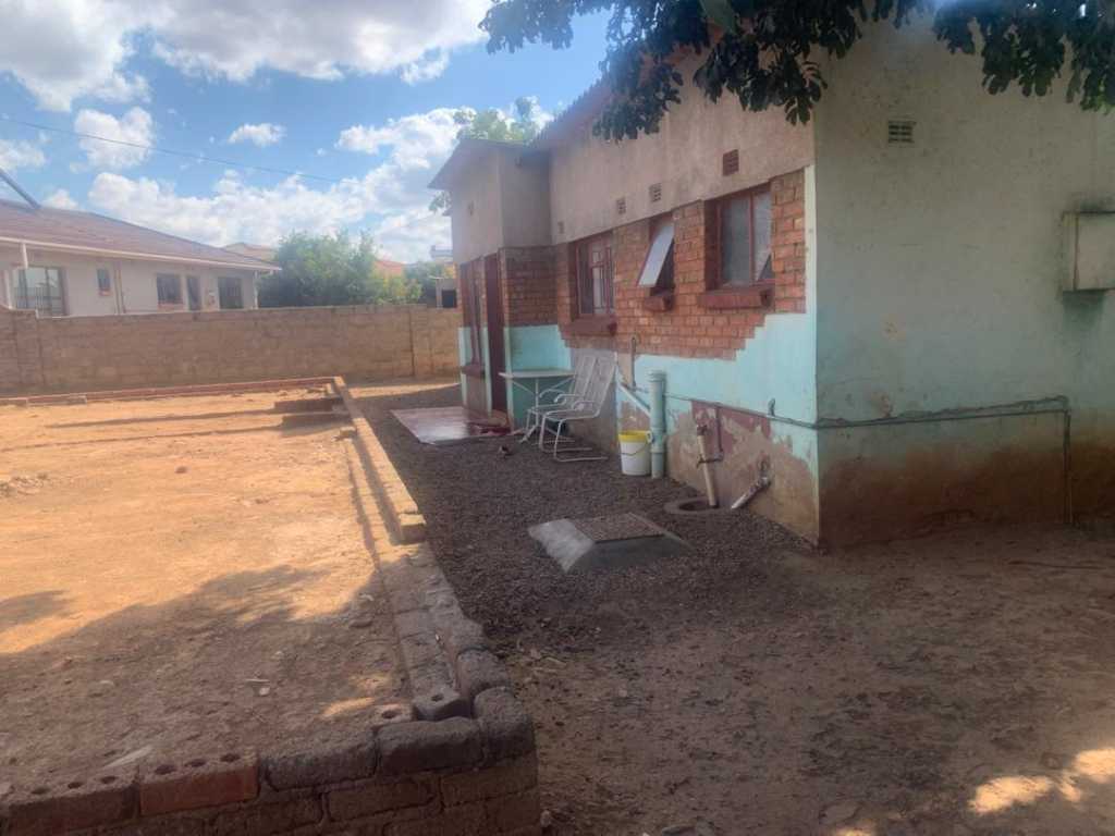 A picture of 750m2 Residential Stand For Sale in Mahatshula North Bulawayo