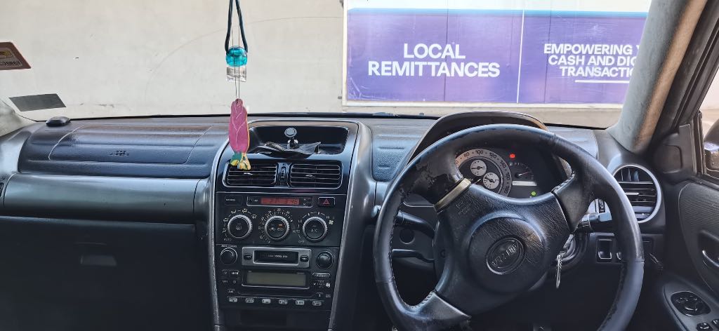 A picture of Altezza 6 Cylinder Auto . 3700USD 0774451188