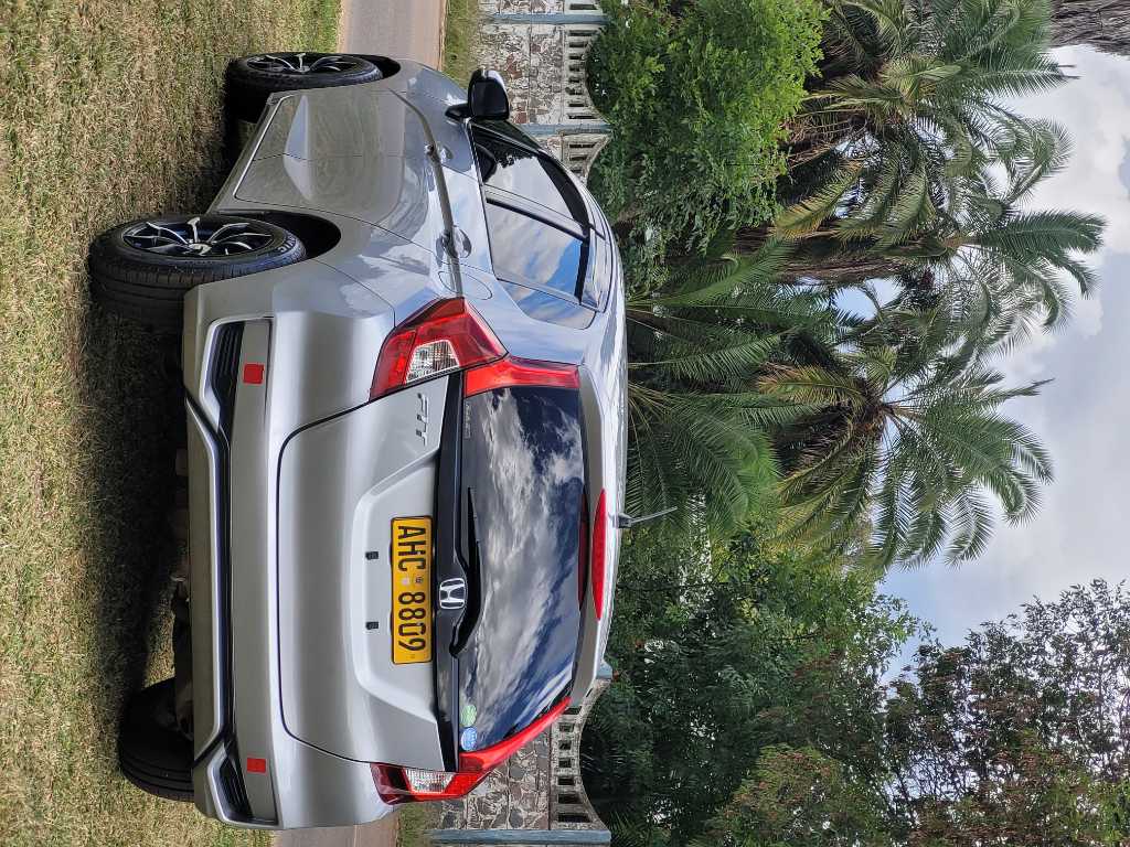 A picture of Honda fit gk4 2018