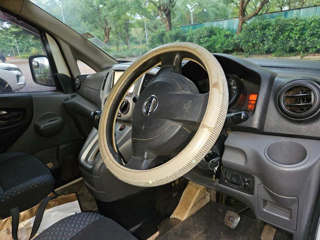 A picture of Nissan NV 200