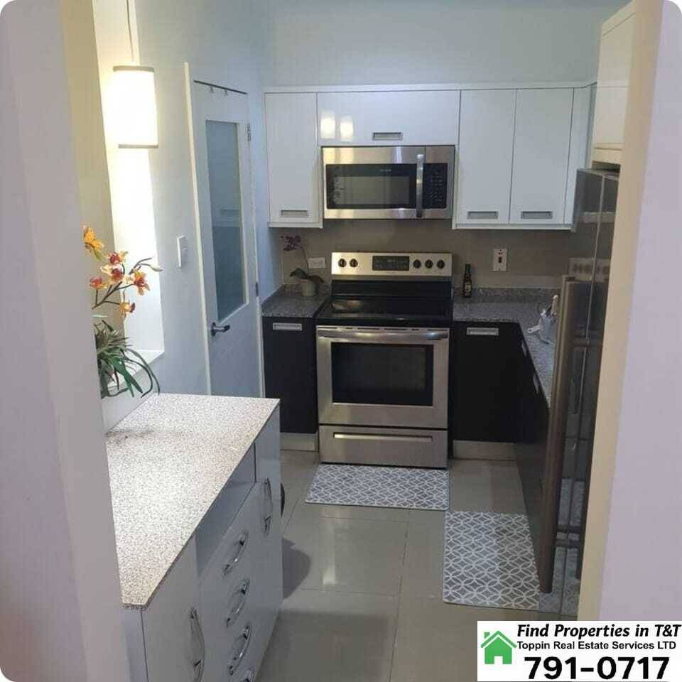 A picture of CARNIVAL HOME FOR RENT West Hills 3BR 2BA only 5