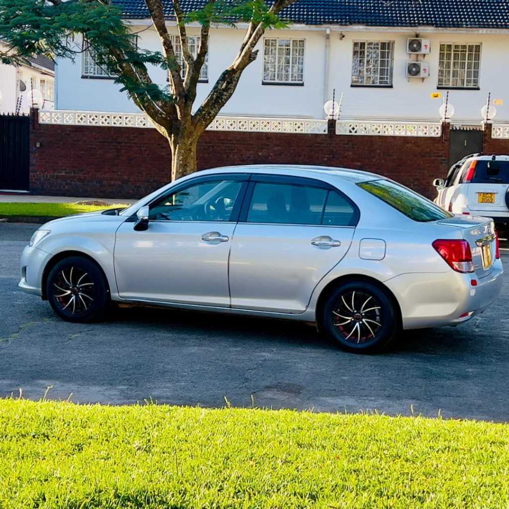 A picture of Toyota Corolla Axio