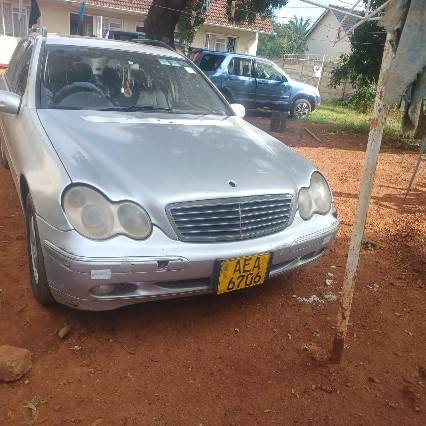 A picture of Mercedes Benz C200 Wagon
