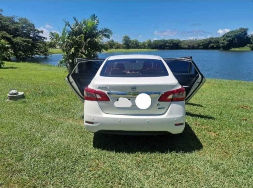 A picture of Nissan Sentra for sale