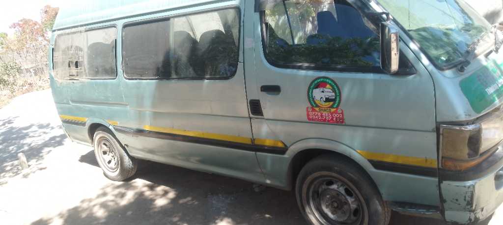 Hiace high roof with 5l engine