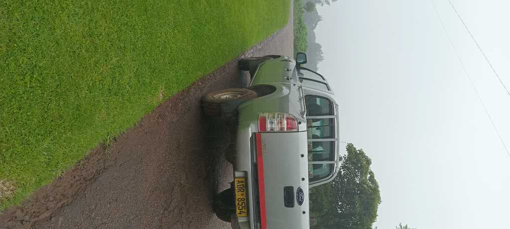 A picture of Ford Ranger twin cab 2011 model