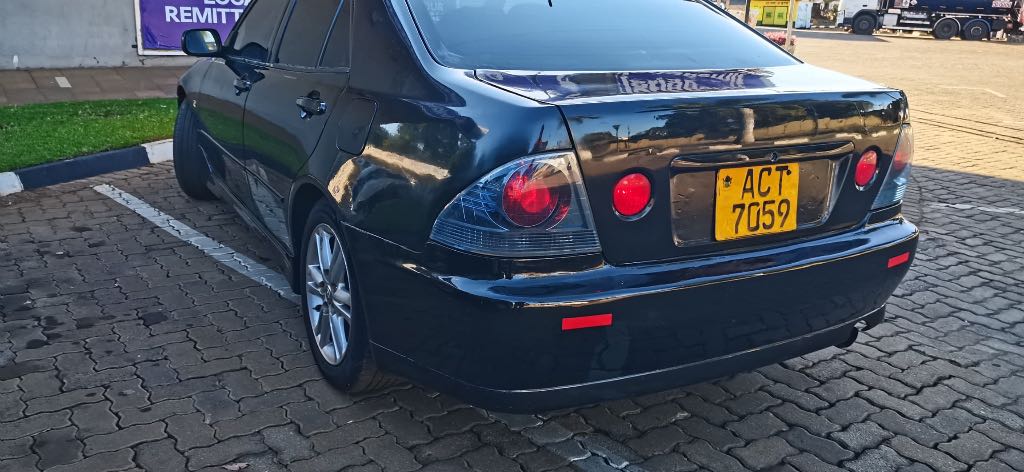 A picture of Altezza 6 Cylinder Auto . 3700USD 0774451188