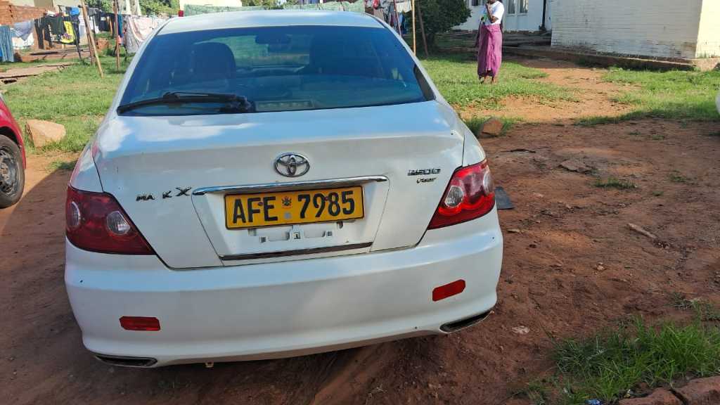 A picture of Toyota Mark X
