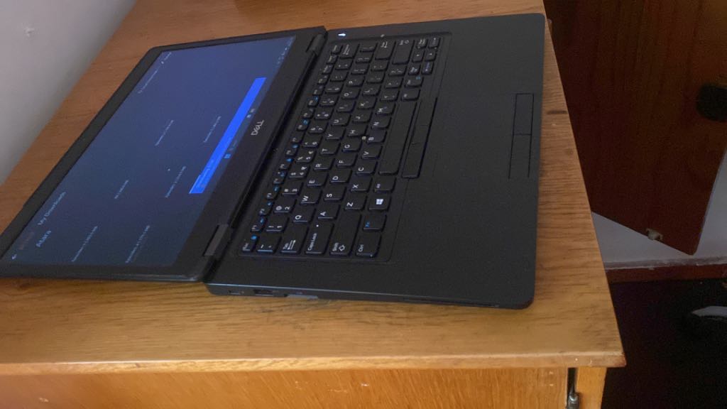 A picture of Dell latitude 5490