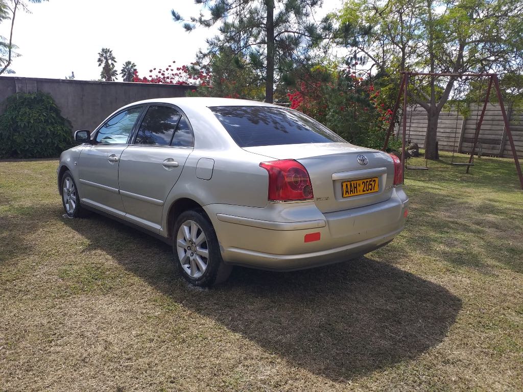 Avensis [Non D4].🇺🇸$3250USD
0772366924