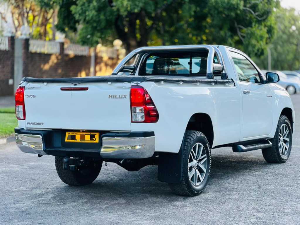 A picture of Toyota hilux gd6 single cab