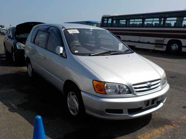 Toyota IPSUM 